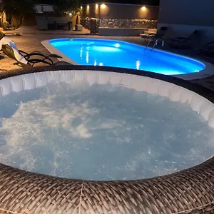 Lucija Apartmán Starigrad Paklenica